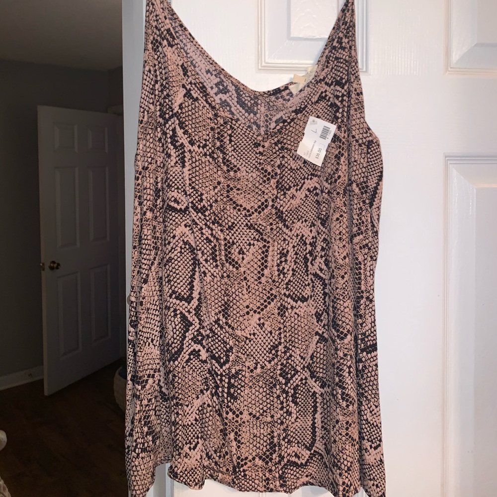 Snake skin tank